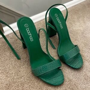 Boohoo Plus Green Croc-Effect Heels